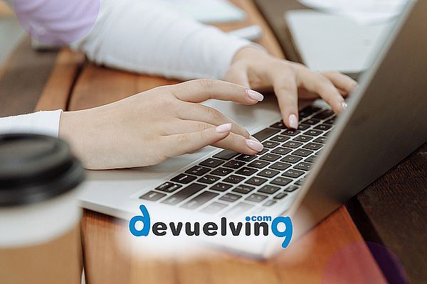 Cuánto cuesta montar una franquicia online en 2026 (costes reales)